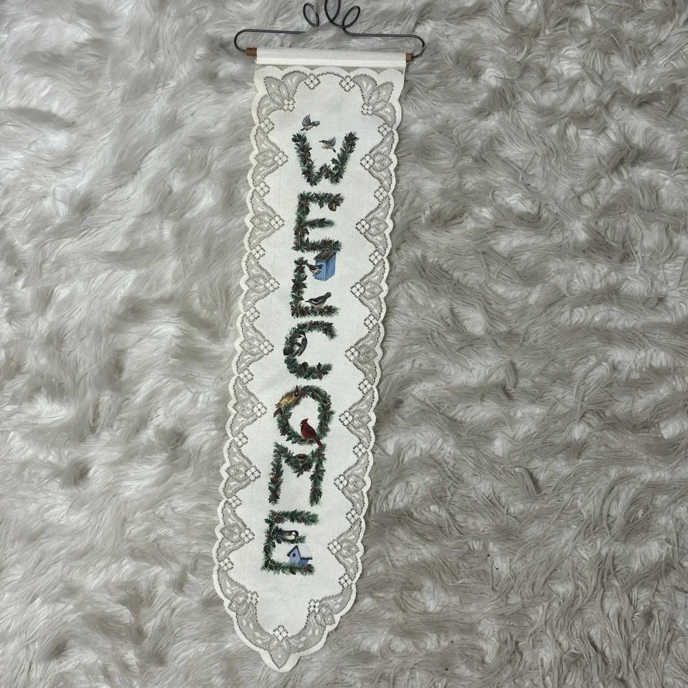Welcome Red Cardinal Bird Door Hanger Wall Lace Nature Holly Berry Granny 33