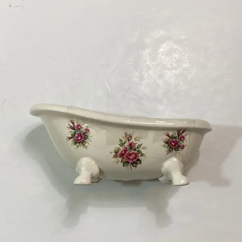 VTG, VB ATHENA CALIFORNIA MADE IN USA MINIATURE PORCELAIN CLAW FOOT TUB SOAP