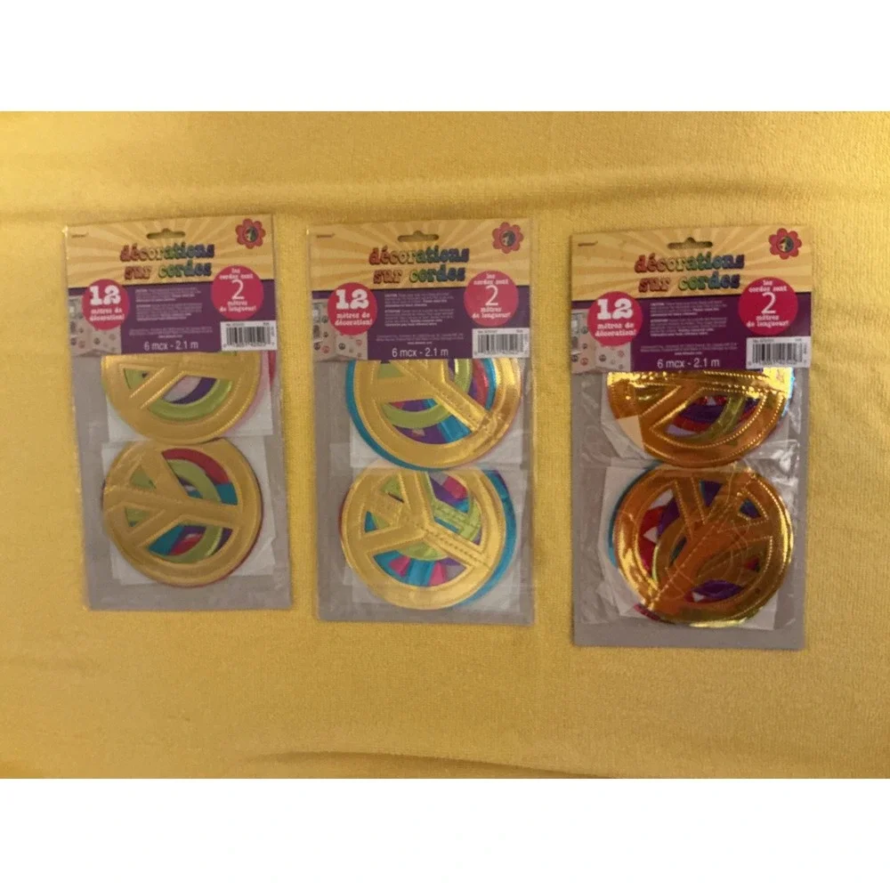 Amscan string decorations
