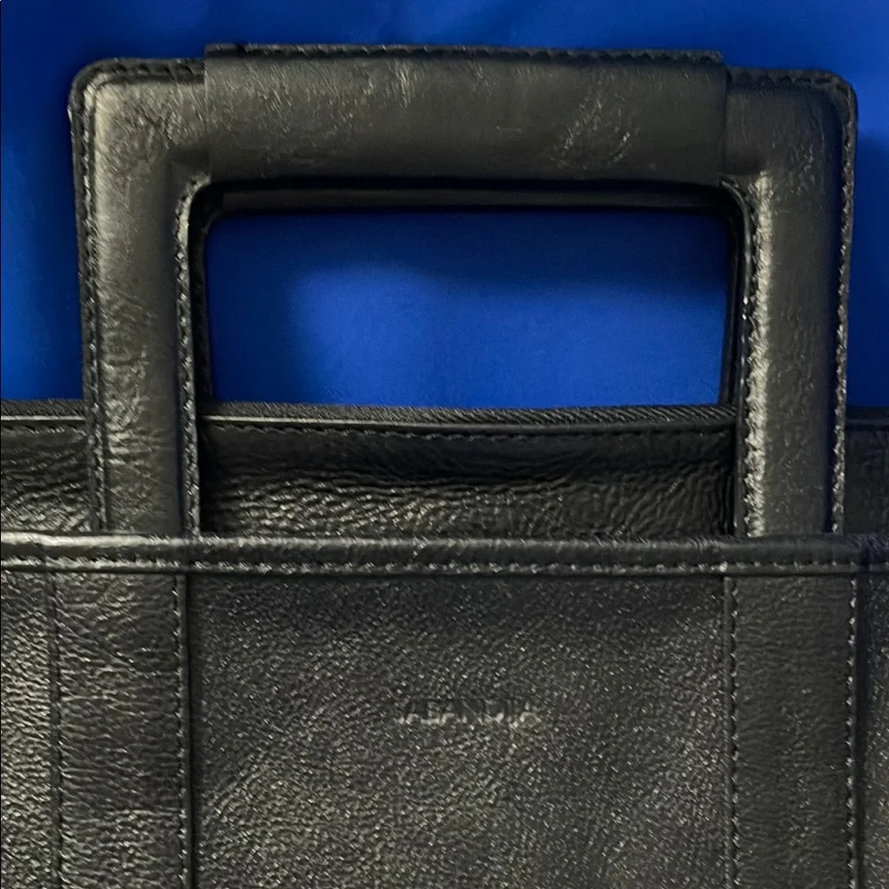 Sabandija‎ Black Leather Briefcase – 13