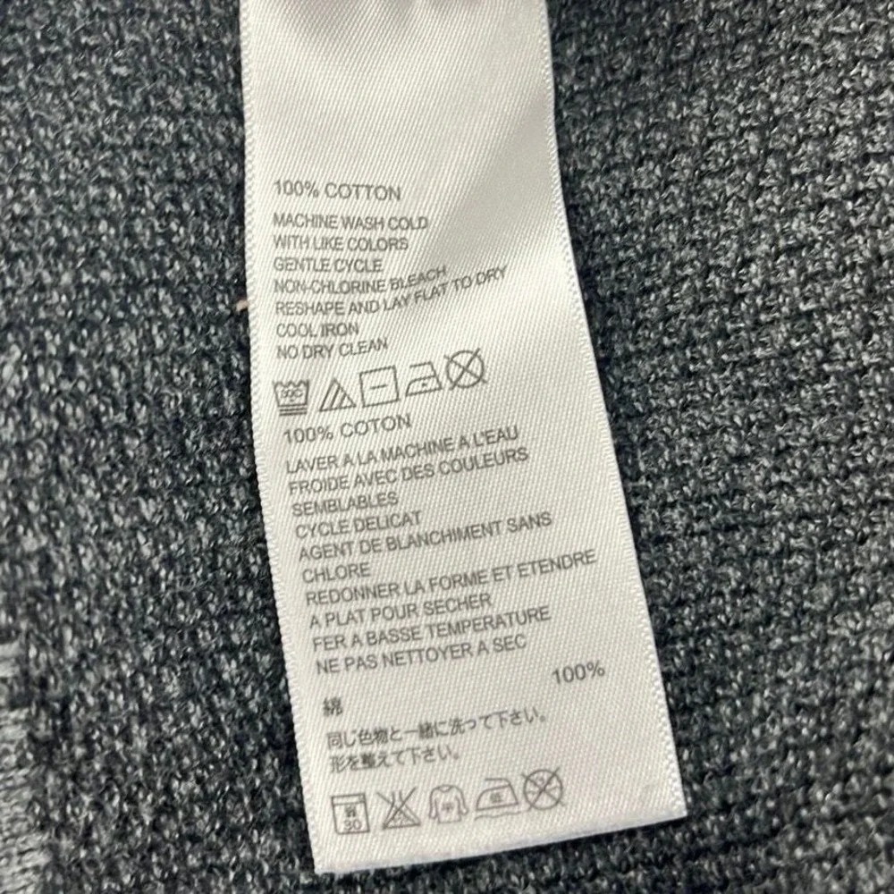 Tommy Bahama embrace relaxed