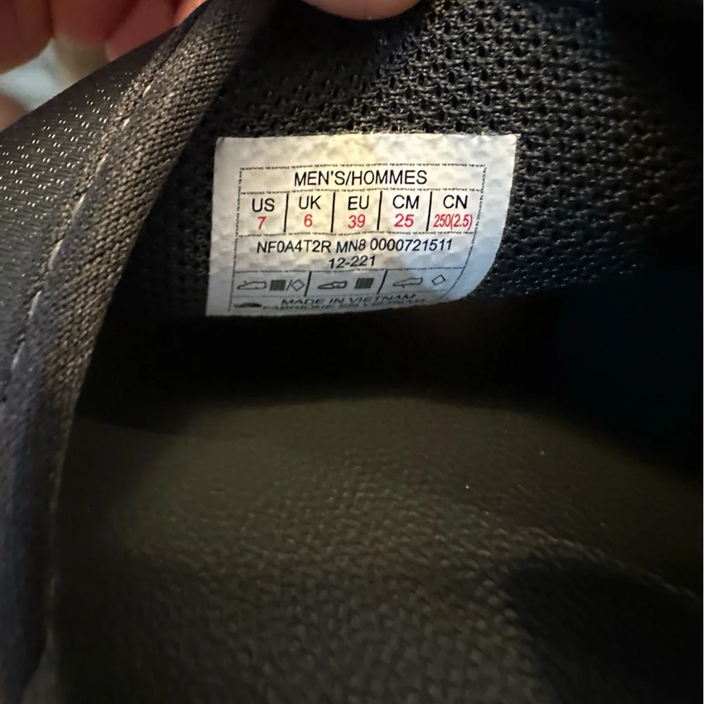 🌹THE NORTH‎ FACE Grey/black Men's Base Camp Slides shoes NWOT