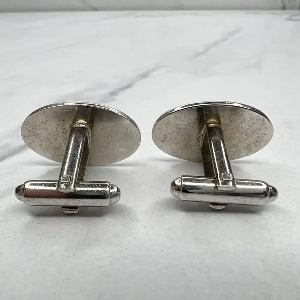 Unbranded quarter actual finish