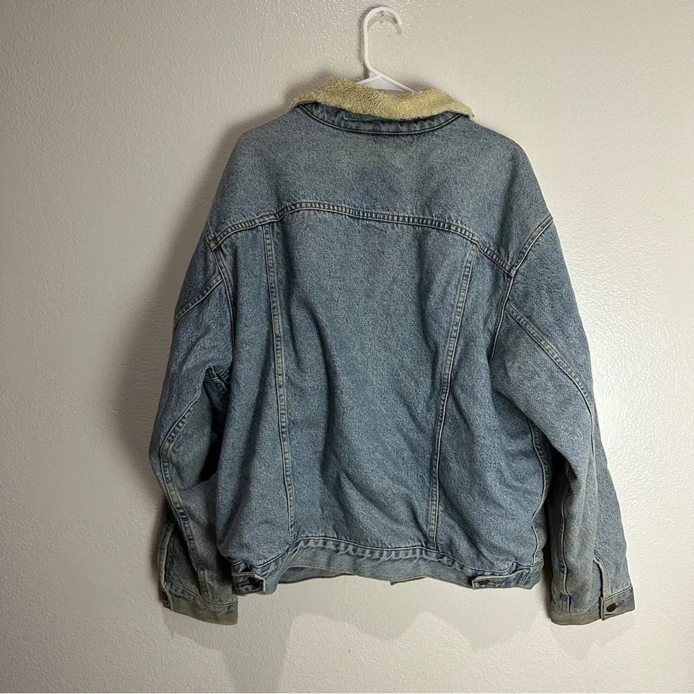 Levis jacket as