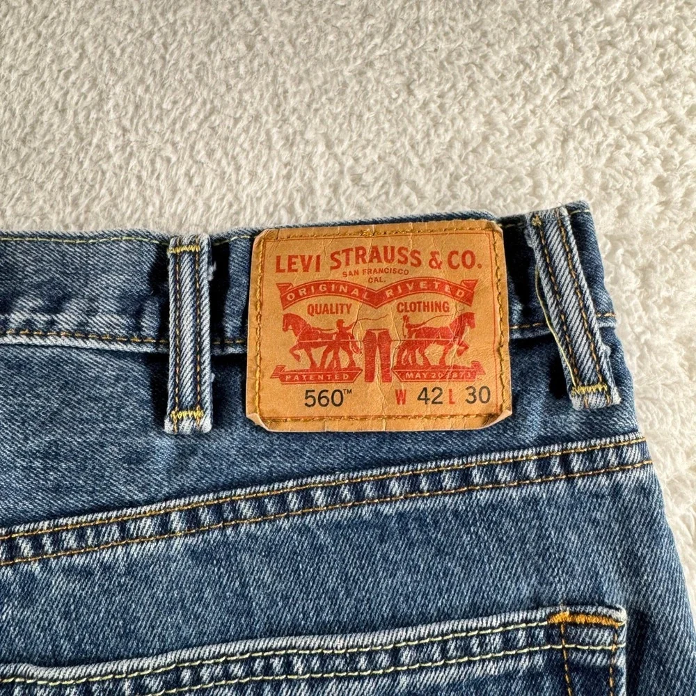Levis photos has