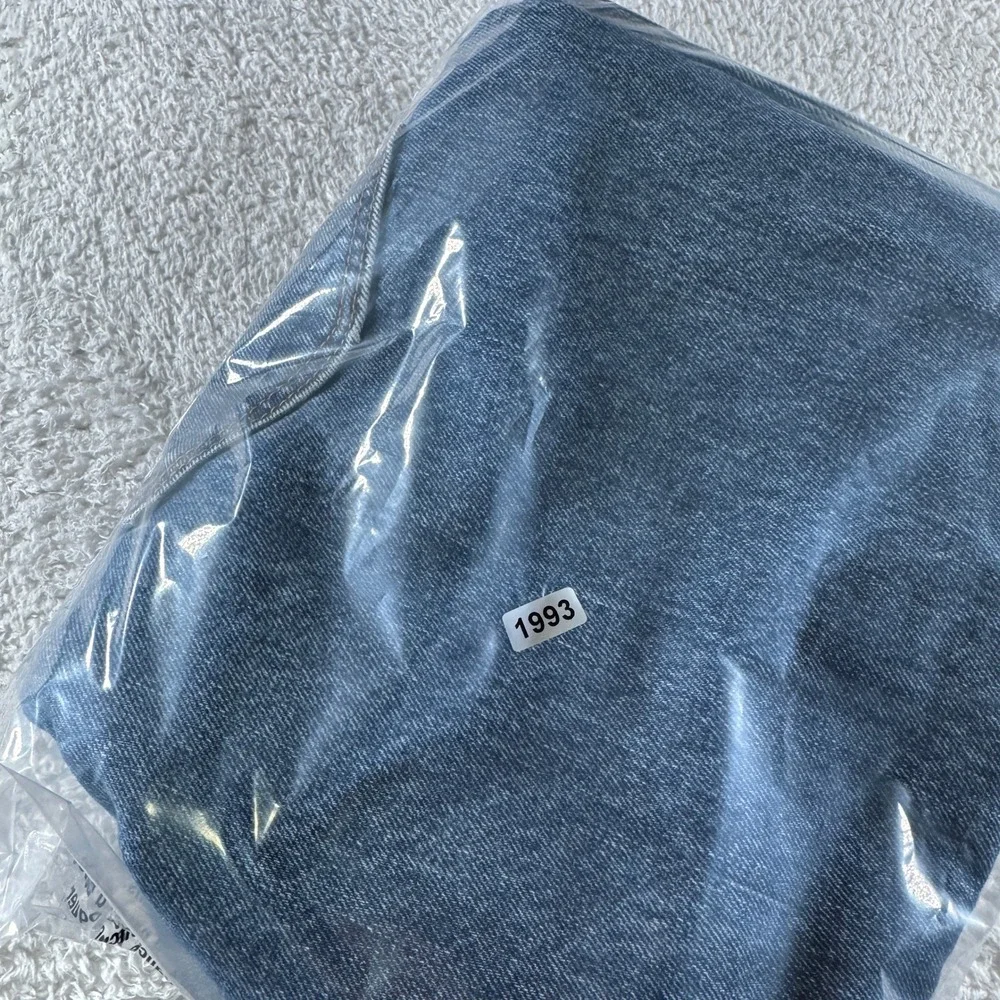 Levis tag any may