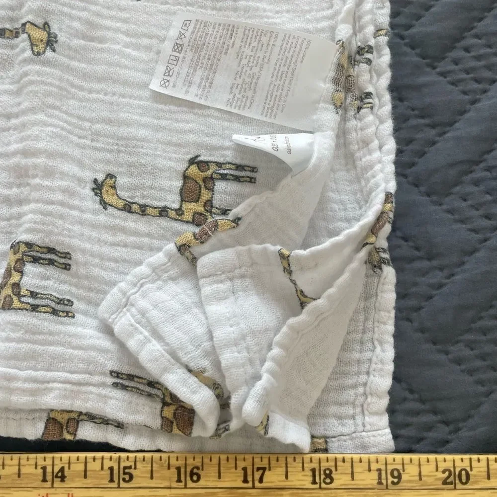 aden + anais shape giraffe