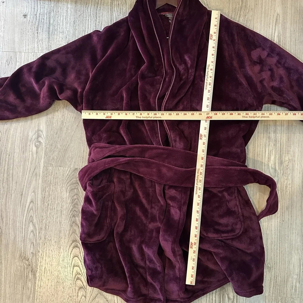Victorias Secret Robe Plush Super Soft XL  Logo Imprint‎ Burgundy