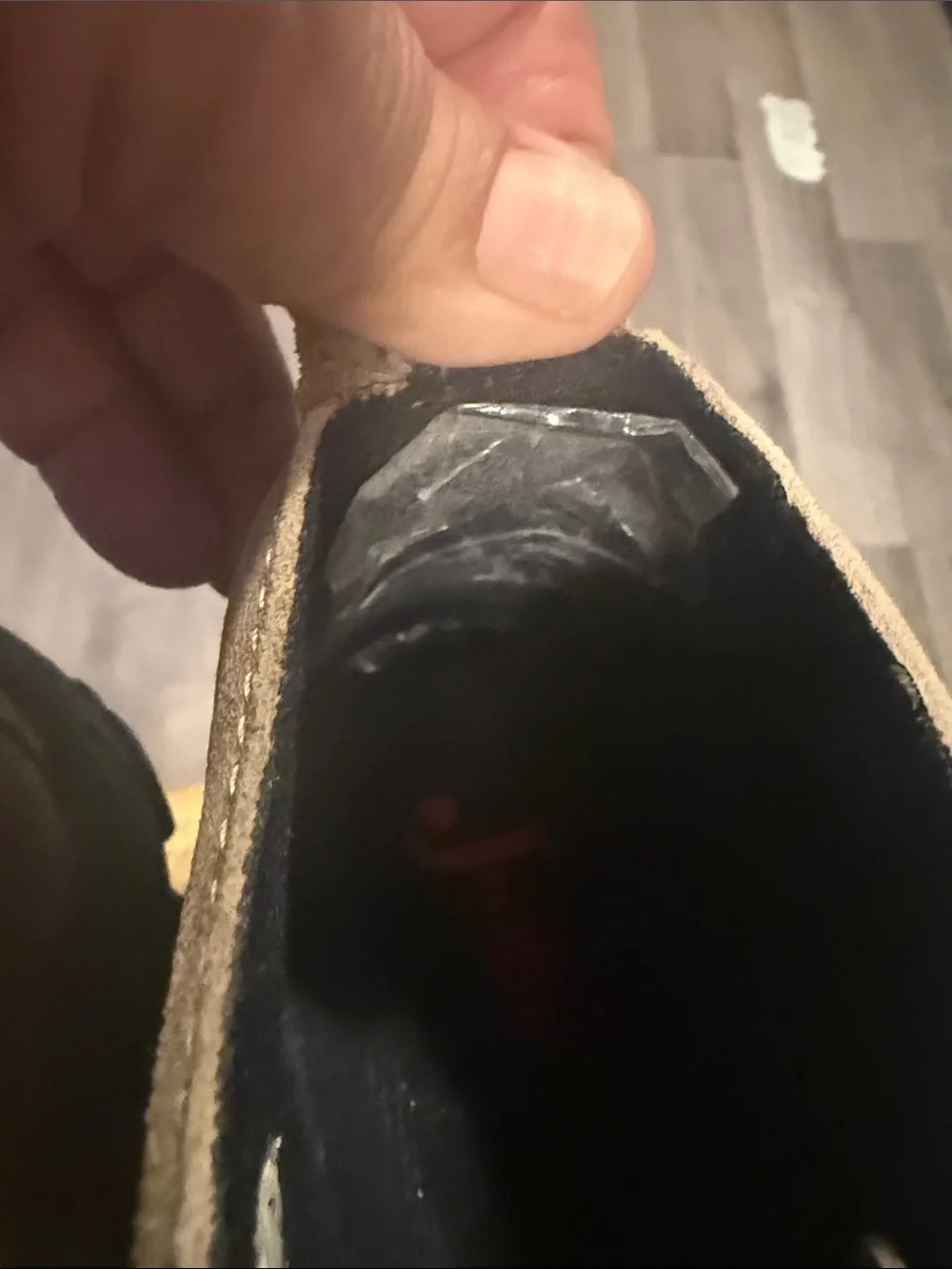 Justin Boots classic chukka