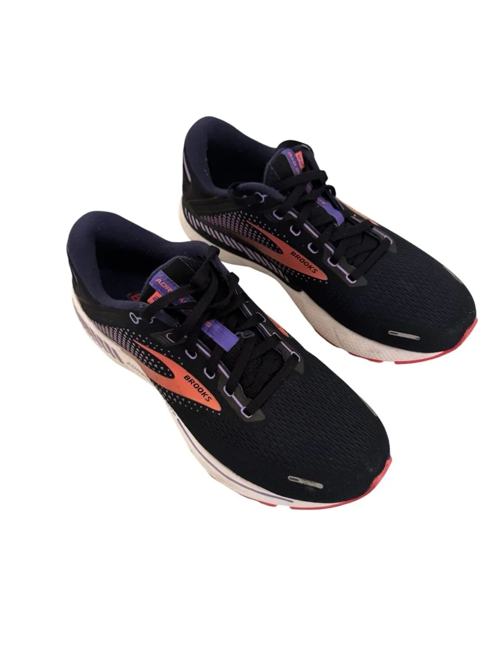 Brooks Adrenaline GTS 22 running shoes in a black, purple, andcoral women sz 11M