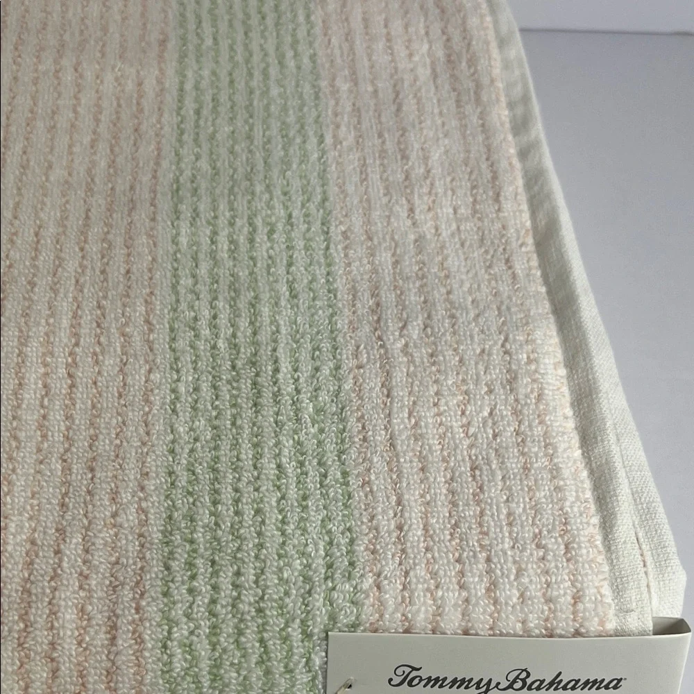 Tommy Bahama new set