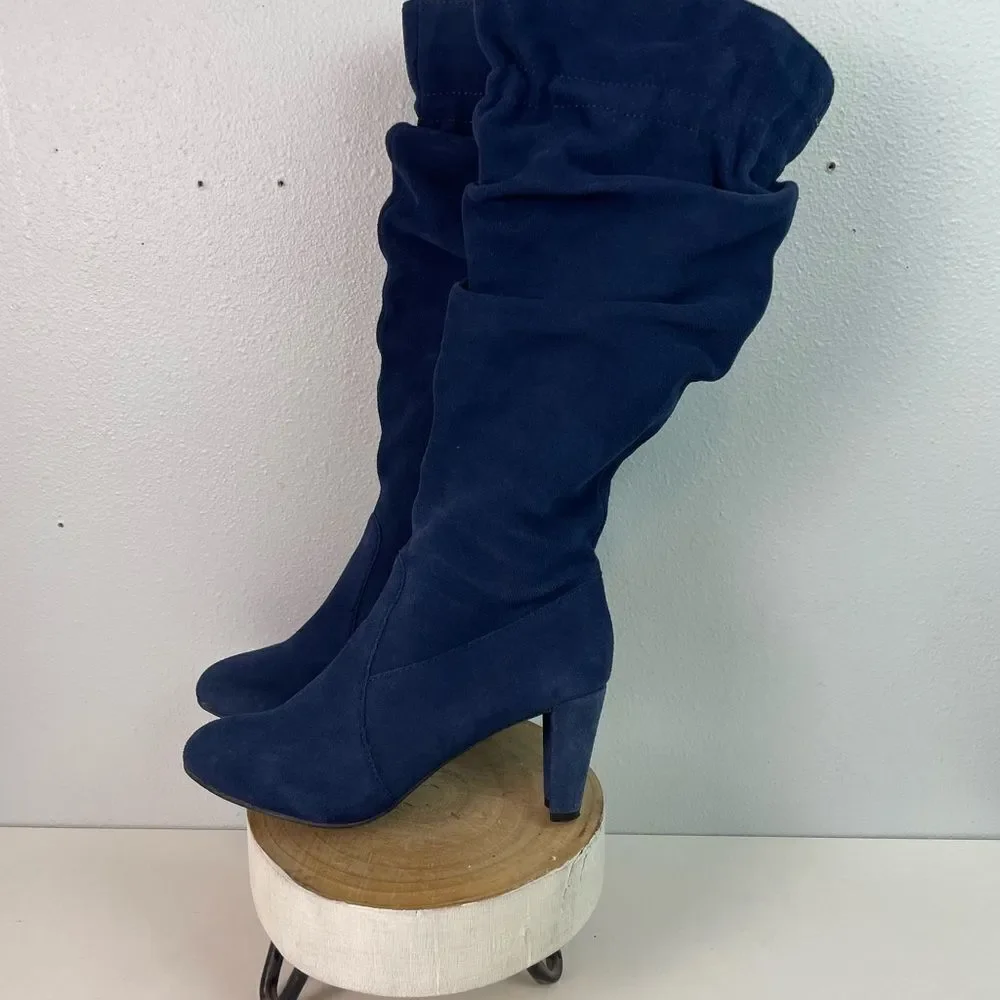 Hot in Hollywood these blue