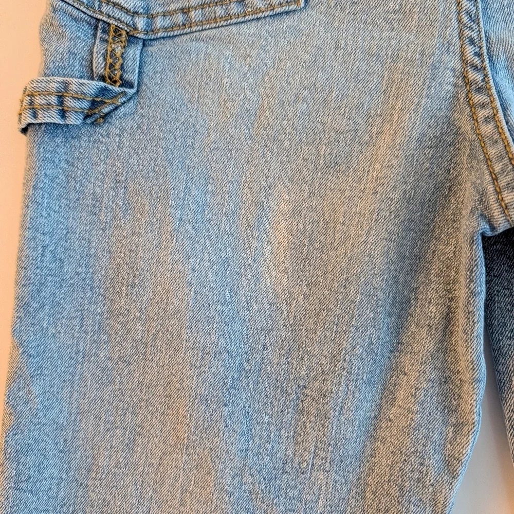 OshKosh Bgosh stylish day seller