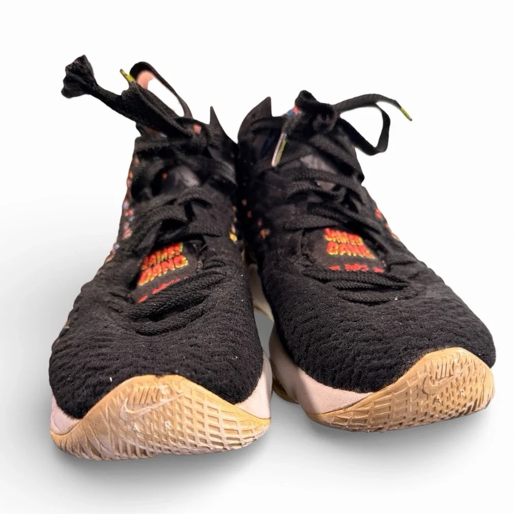Nike Lebron 17 XVII Black James‎ Gang Sneakers BQ5594-005 Size 5Y Youth Coogi