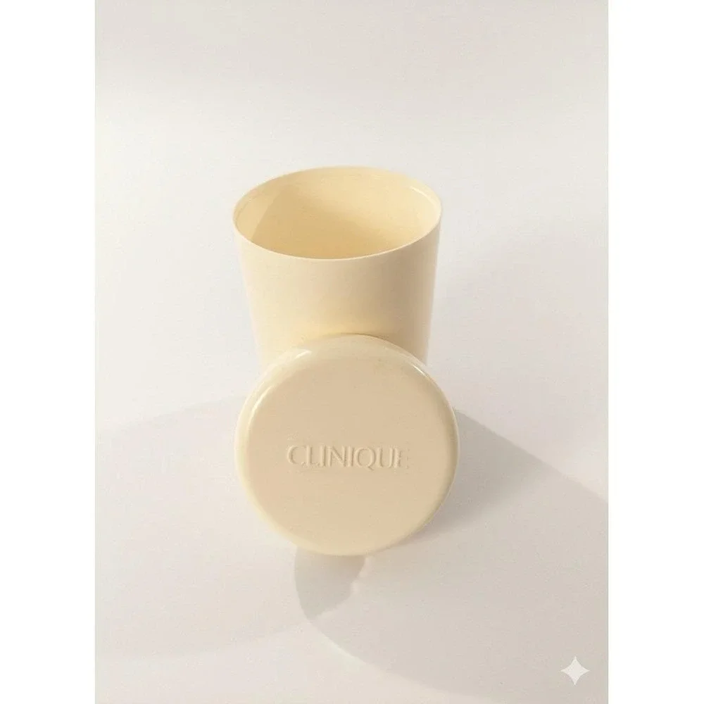 Clinique vintage off