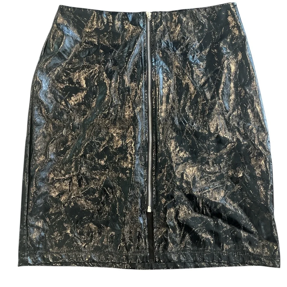 Forever 21 Pleather Mini Skirt NEW Black Size Medium
