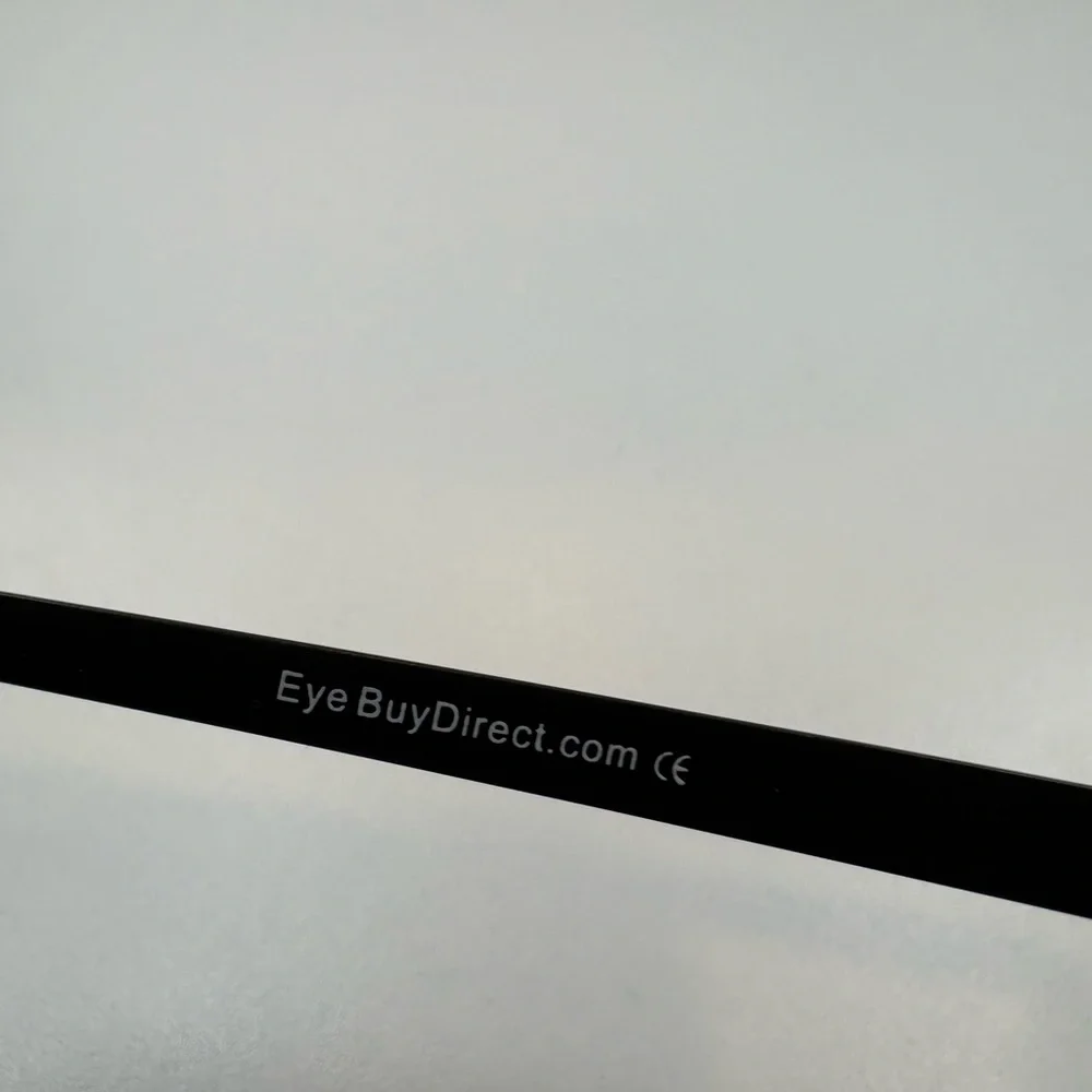 Eyebuydirect good includes