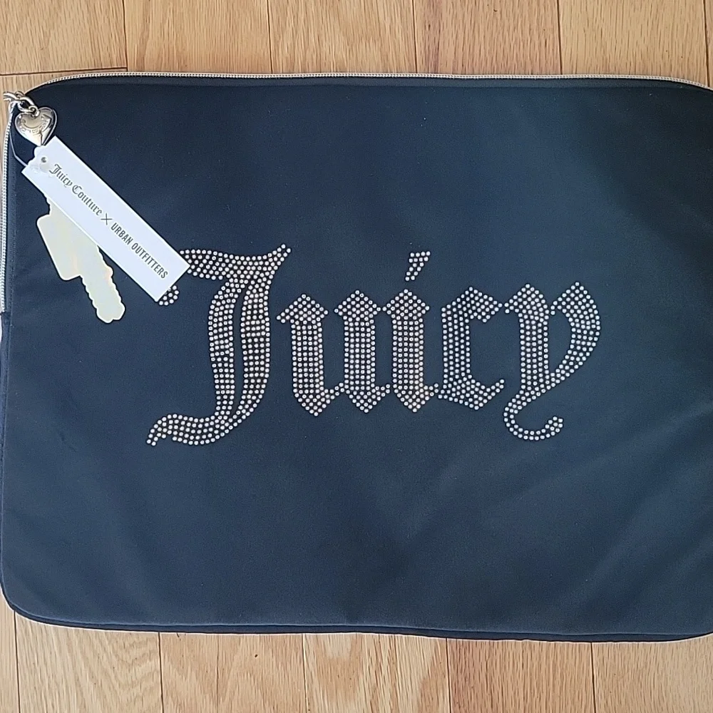 Juicy Couture elegant black