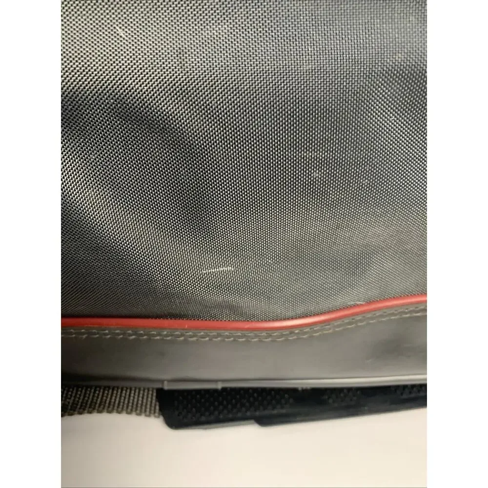 American Tourister free grey