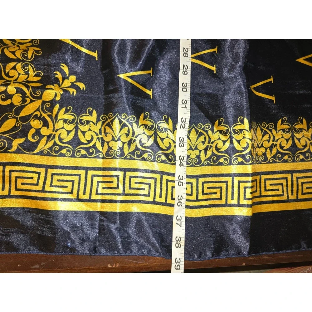 N/A elegant square