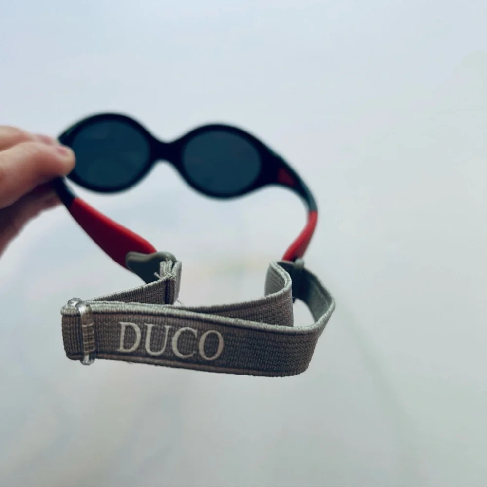 Duco red looking