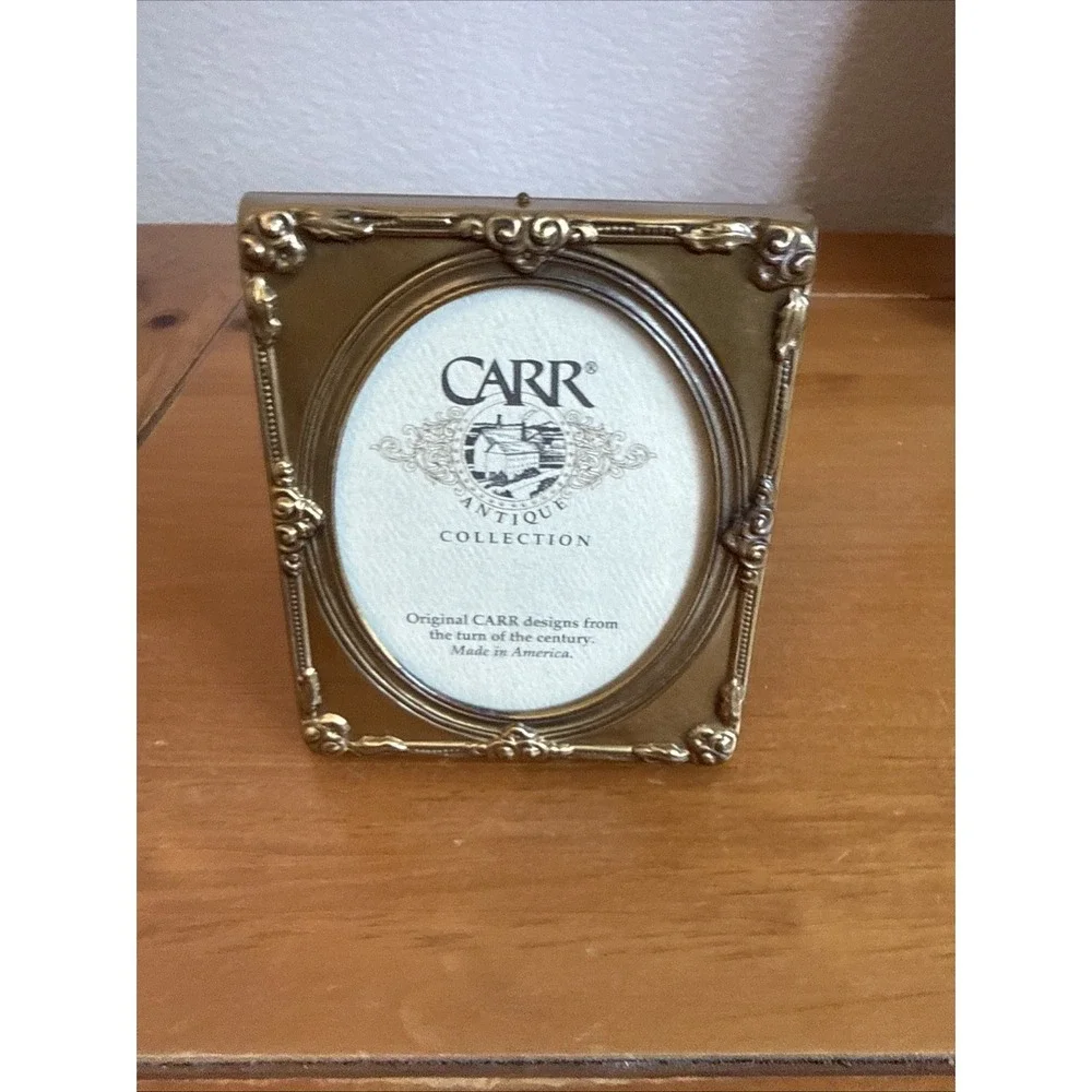 Pair Vtg Gold Tone Metal Picture Frames Embossed Filigree Border Oval Opening