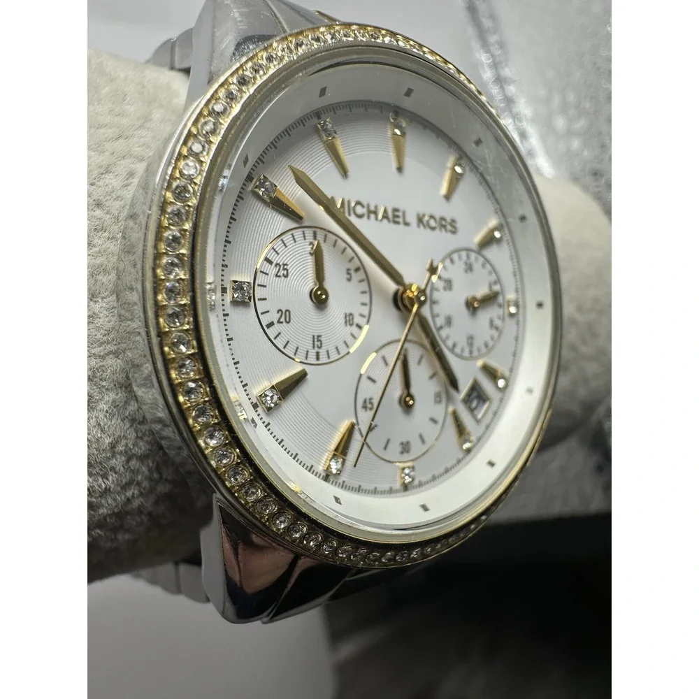 Michael Kors it has