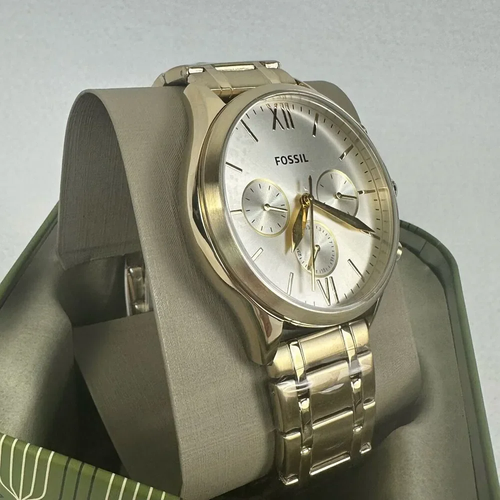 Fossil brand new