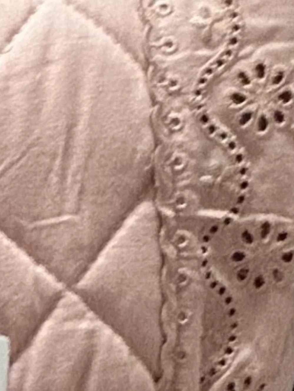 Clairmont House Full/Queen Pink 3 Piece Quilt Set