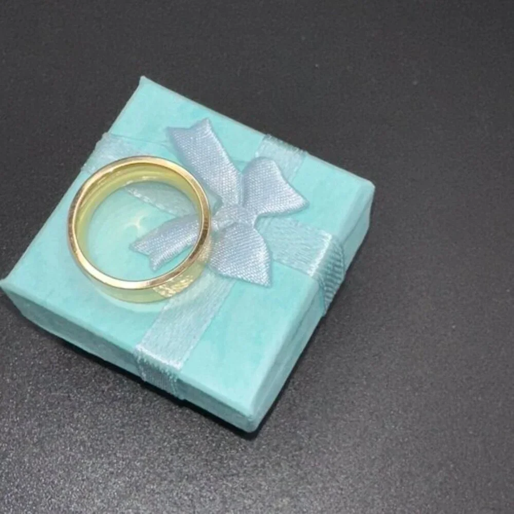 Unisex Gold Tone Band Ring Wedding Fashion