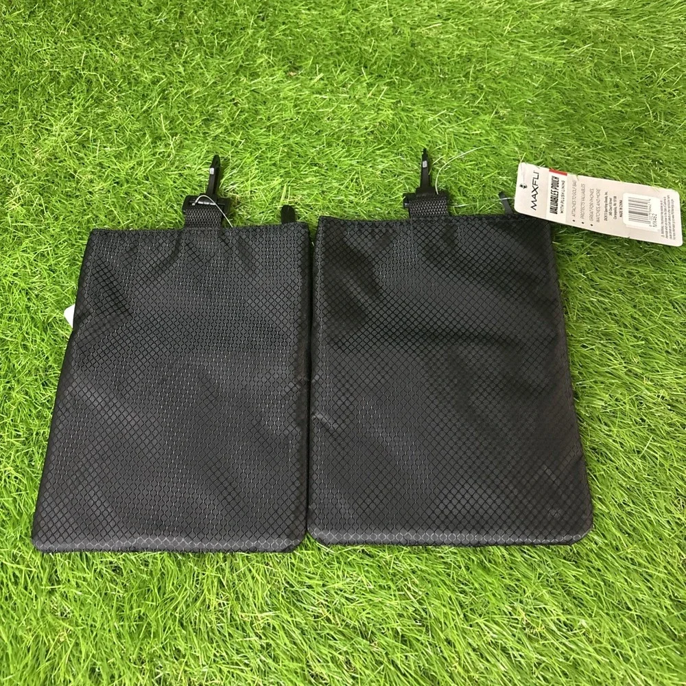 N/A features deluxe golfers