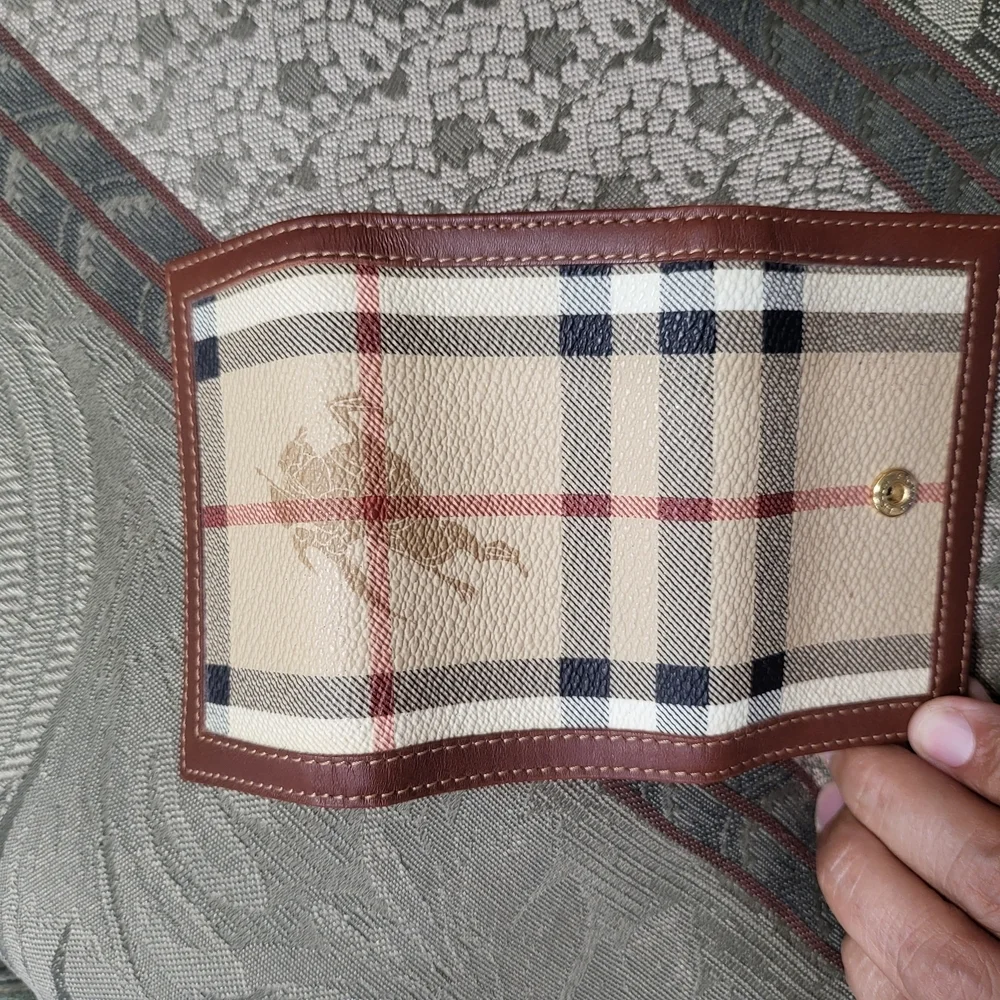 burberry this elegant
