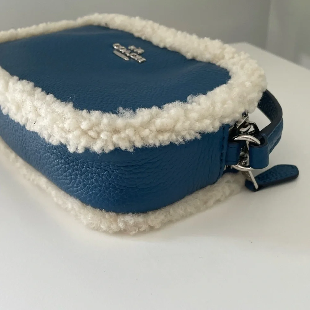 Coach crossbody pouch