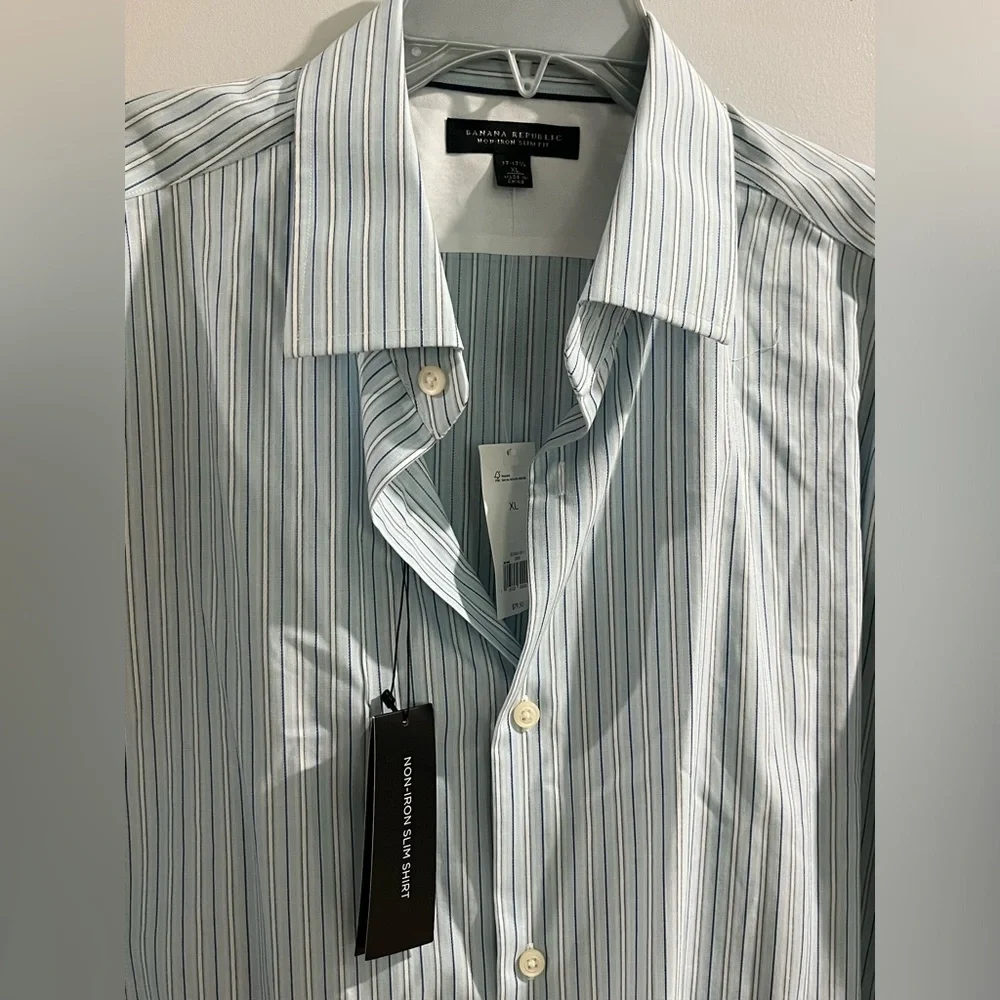 Banana Republic Men's Non Iron Slim Fit Shirt, size XL, new!