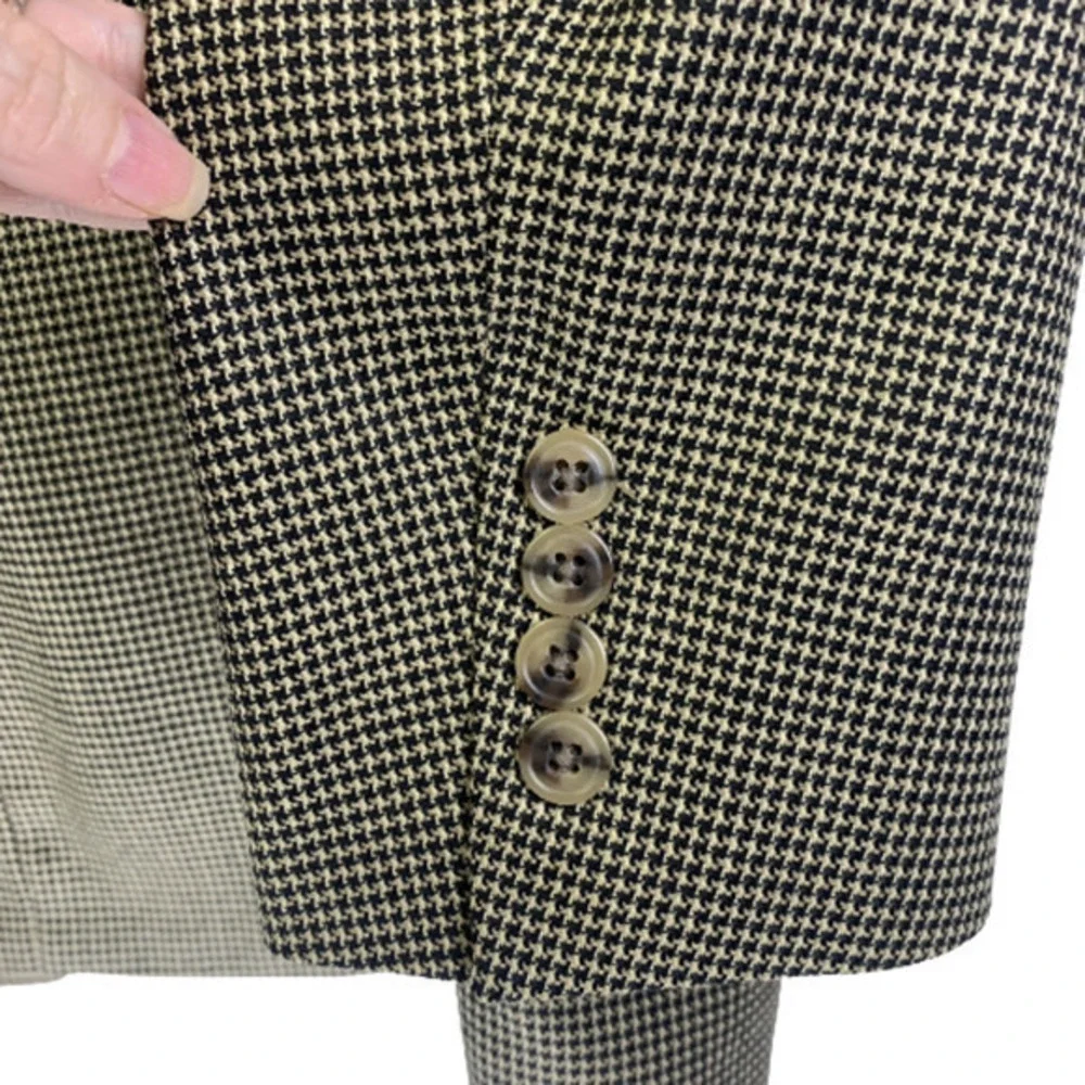 Austin Reed beige black