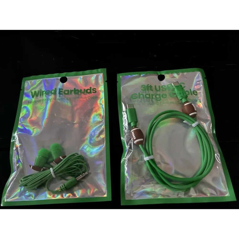 Football Charm 3ft USB-C Charging Cable &‎ Wired Earbuds Green Sports