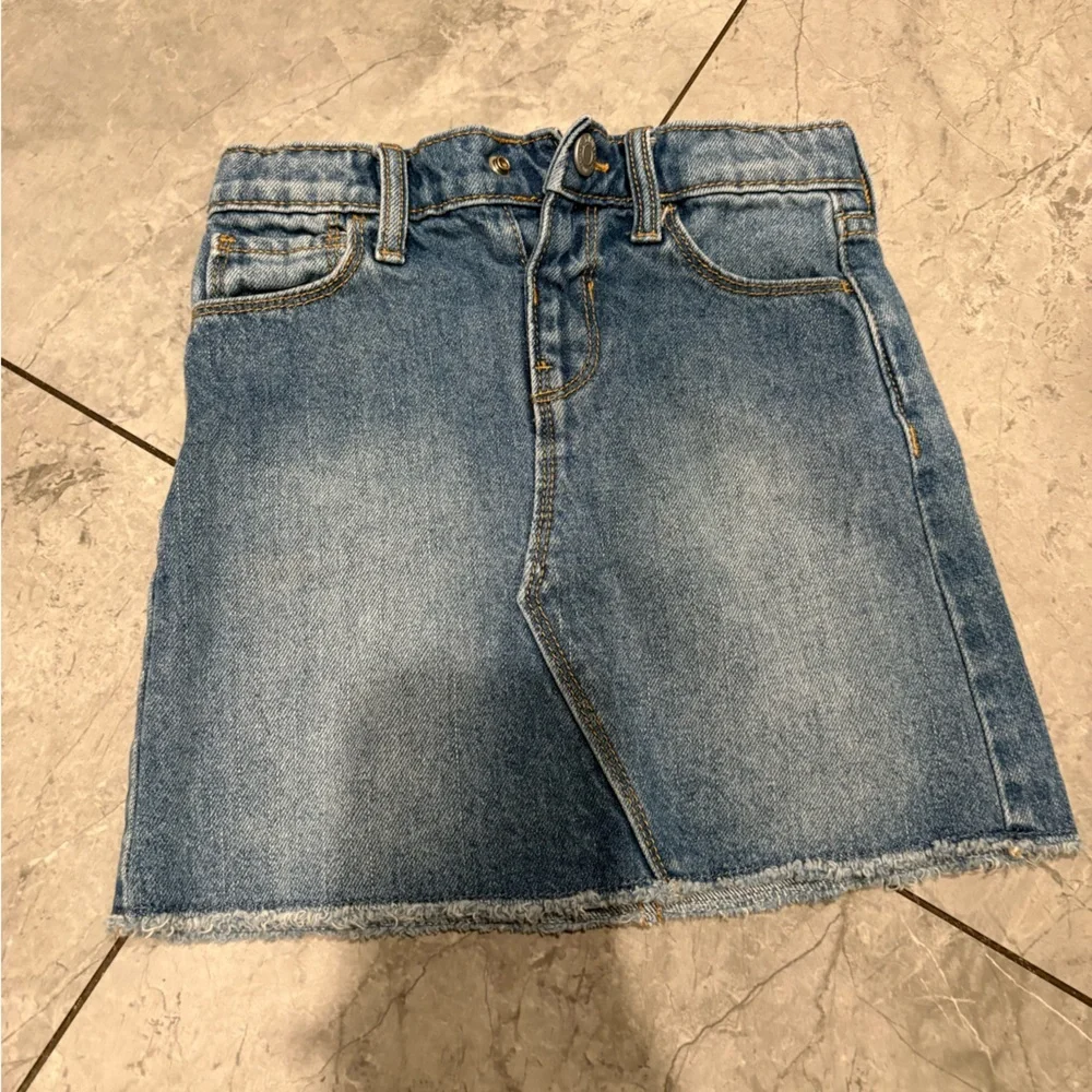 Old Navy Classic Blue Denim Skirt