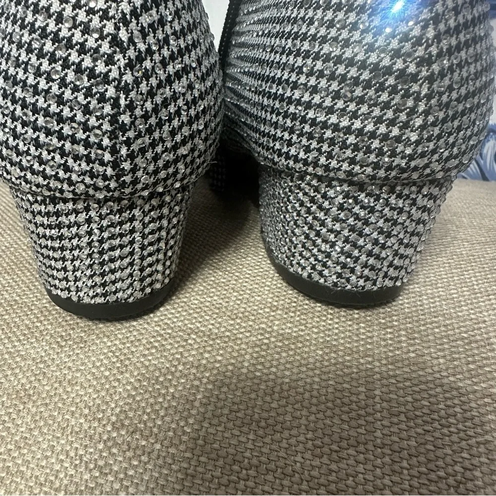 Kurt Geiger chic houndstooth