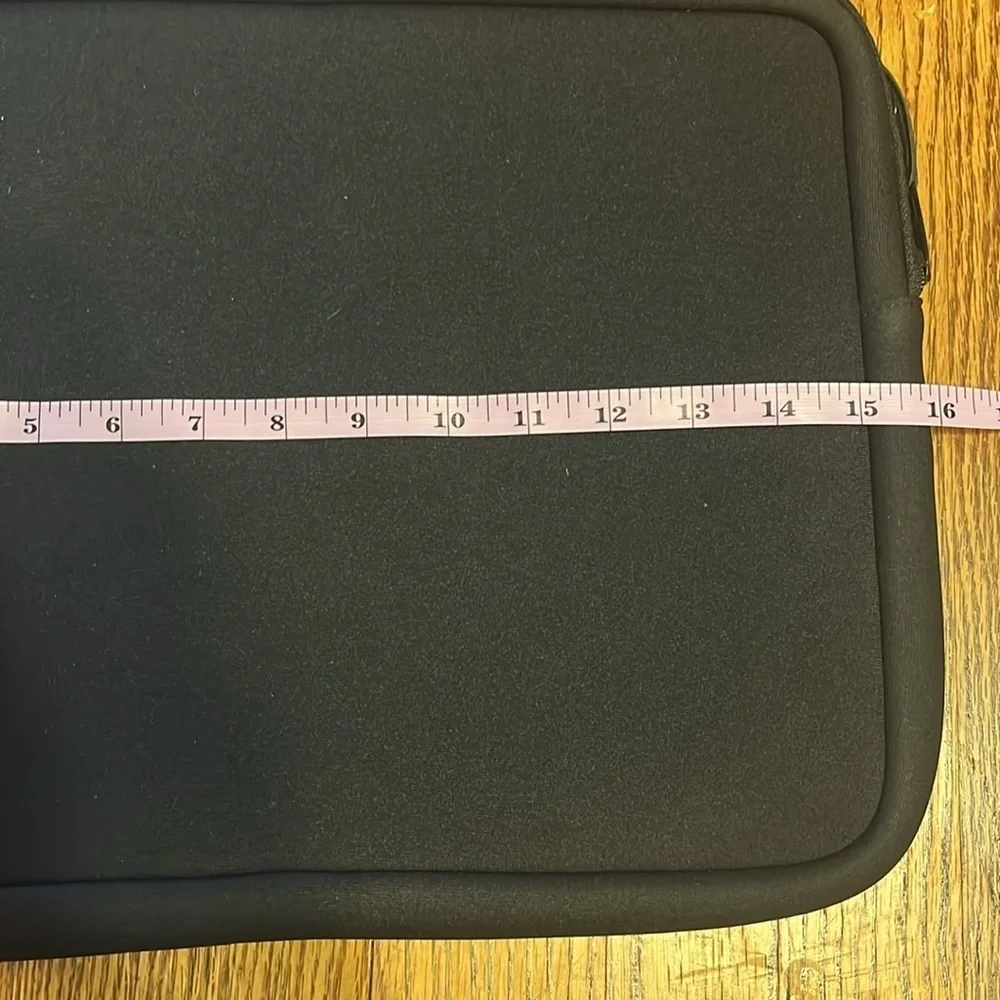 “Case Logic: Laptop Case”