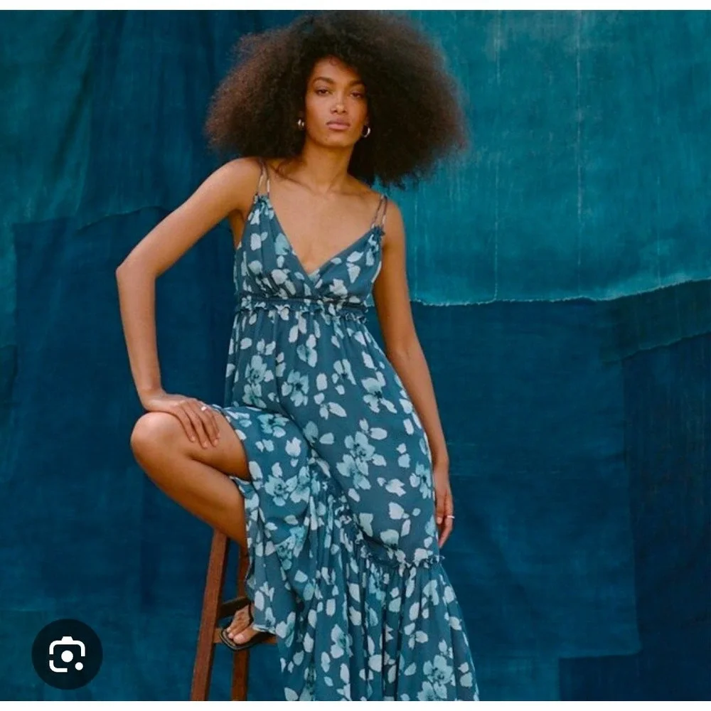 Abercrombie & Fitch Blue Floral Petal V-Neck Tiered Maxi Dress Large L