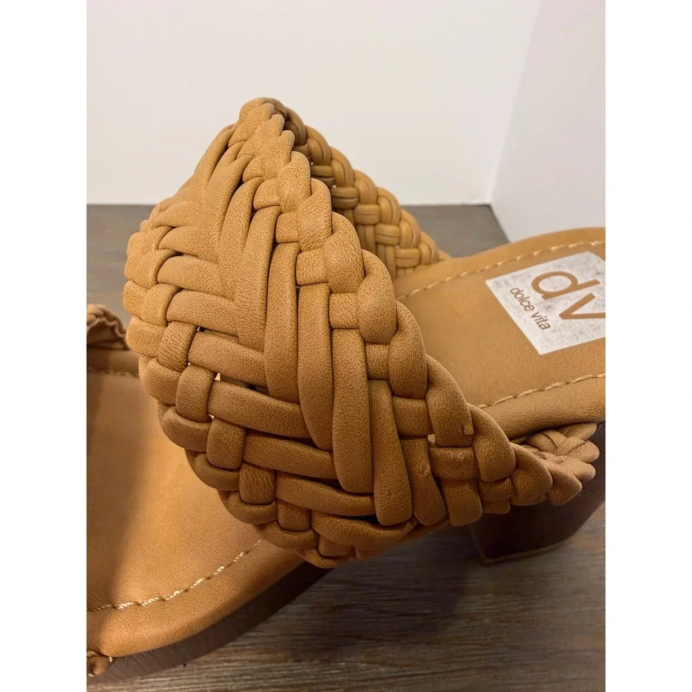 DV by Dolce Vita details 	•	brand