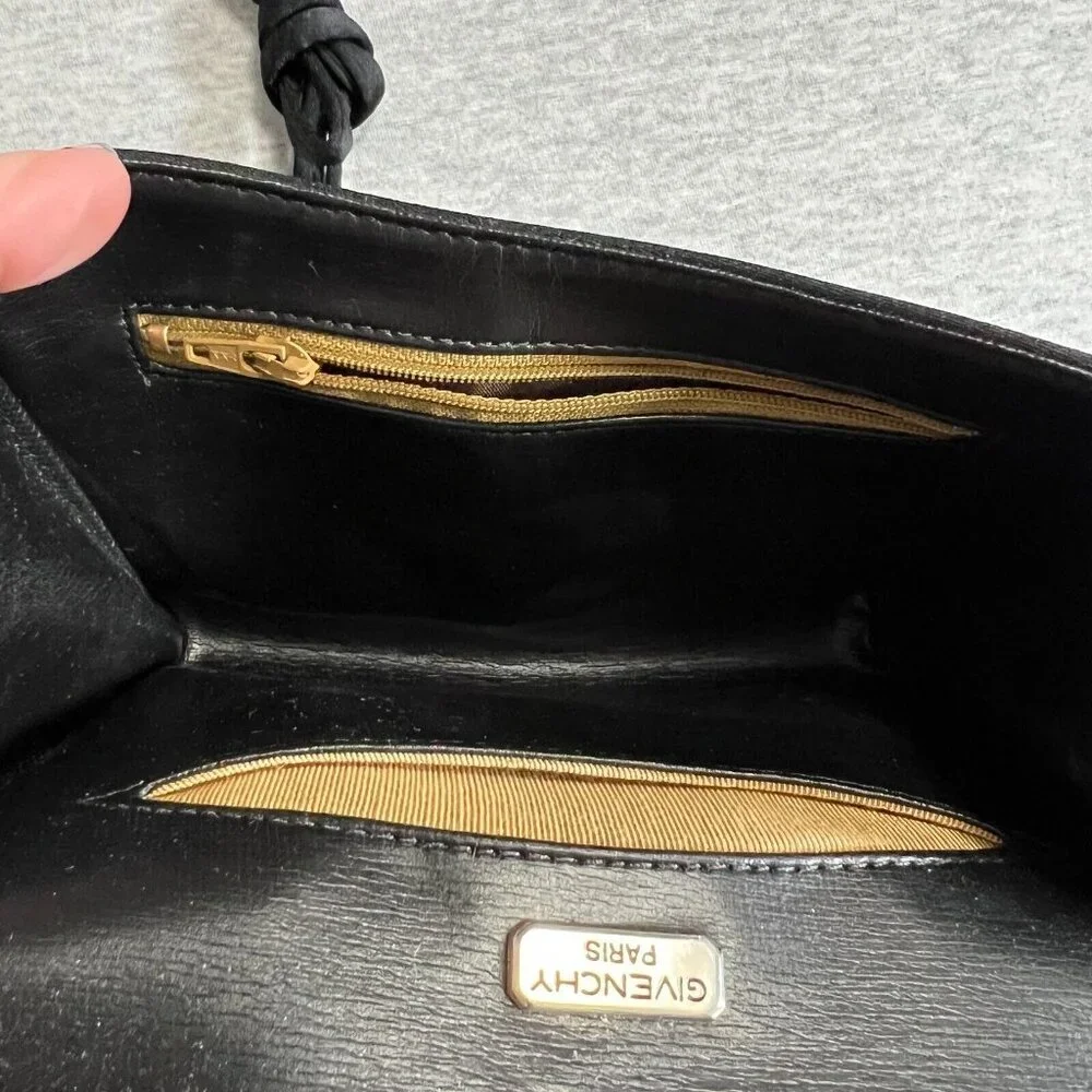 Givenchy good secure see