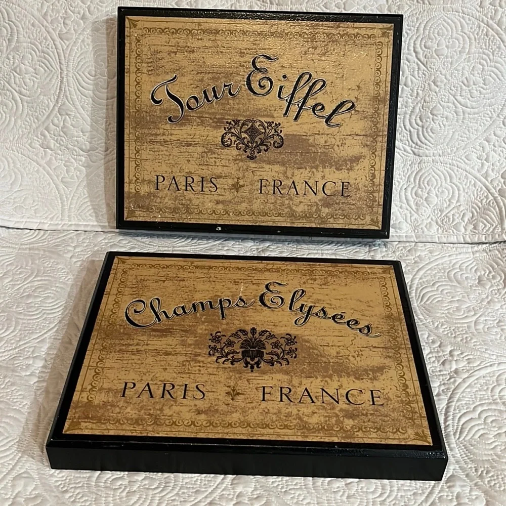 Parisian‎ Signs Tour Eiffel and Champs Elysees