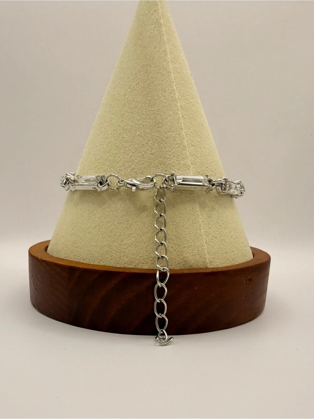 The Unbranded Brand trendy silver