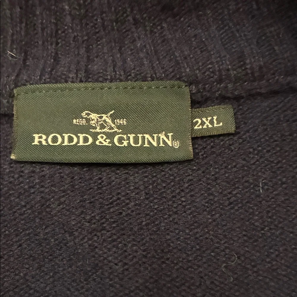Rodd & Gunn elegant navy