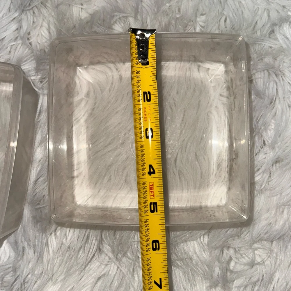 2 Microwaveable and Dishwasher Safe Storage Containers