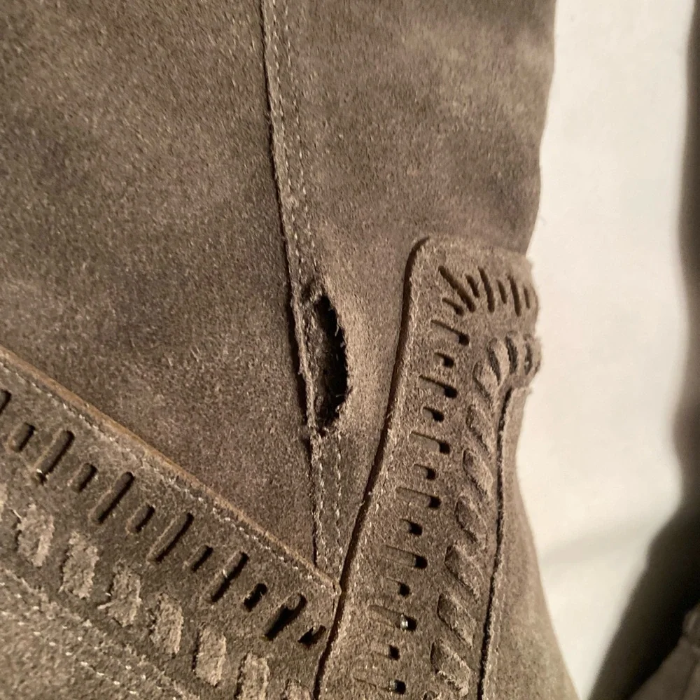 Vince Camuto beautiful women’s