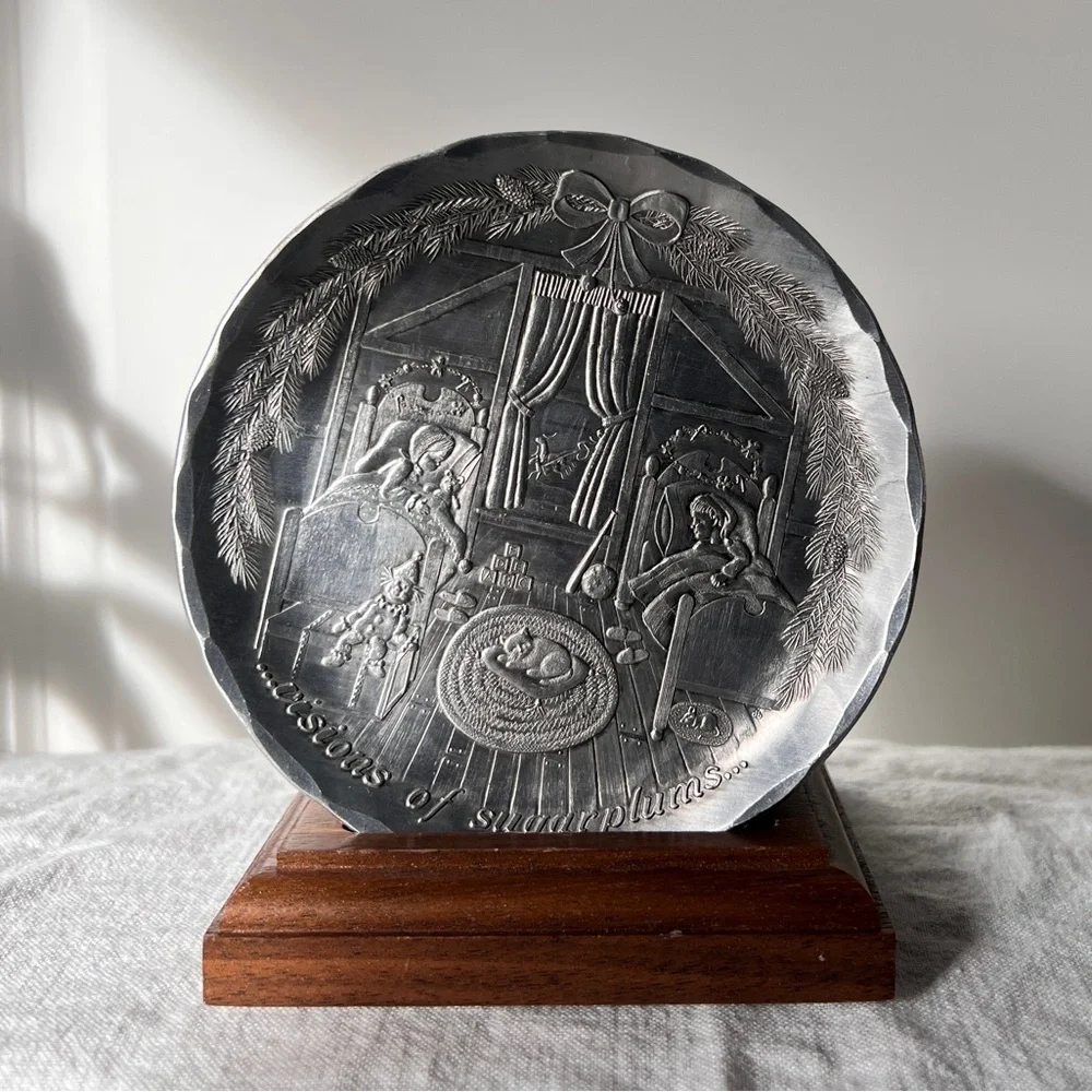 Handmade Wendell August‎ Christmas Coasters Set of 4 Aluminum w Wooden Stand