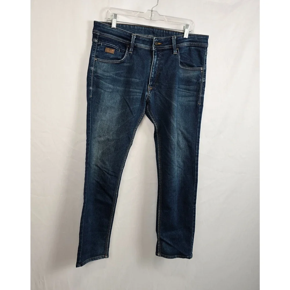 JinJer Jean Co. Madness Special Operations 36 x 27 Corps No. 6 Blue Medium Wash