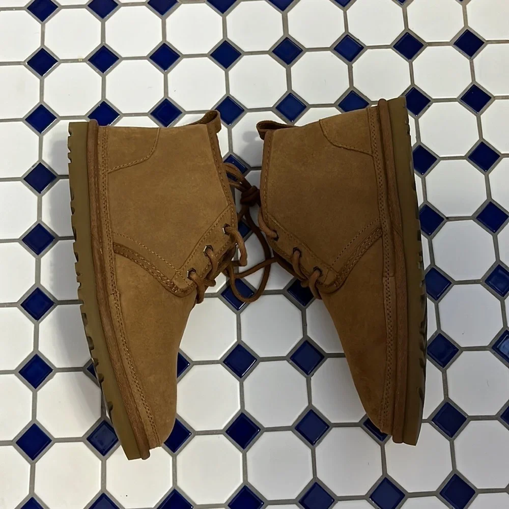 UGG stylish warm